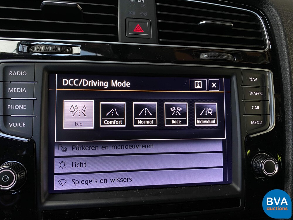 Volkswagen Golf R2.0 TSI Variant 301hp 2015, K-551-TP.