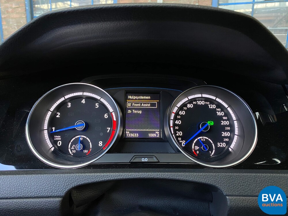 Volkswagen Golf R2.0 TSI Variant 301hp 2015, K-551-TP.