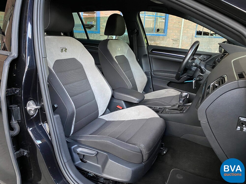 Volkswagen Golf R2.0 TSI Variant 301hp 2015, K-551-TP.