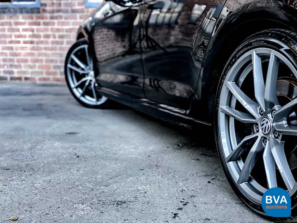 Volkswagen Golf R2.0 TSI Variant 301hp 2015, K-551-TP.