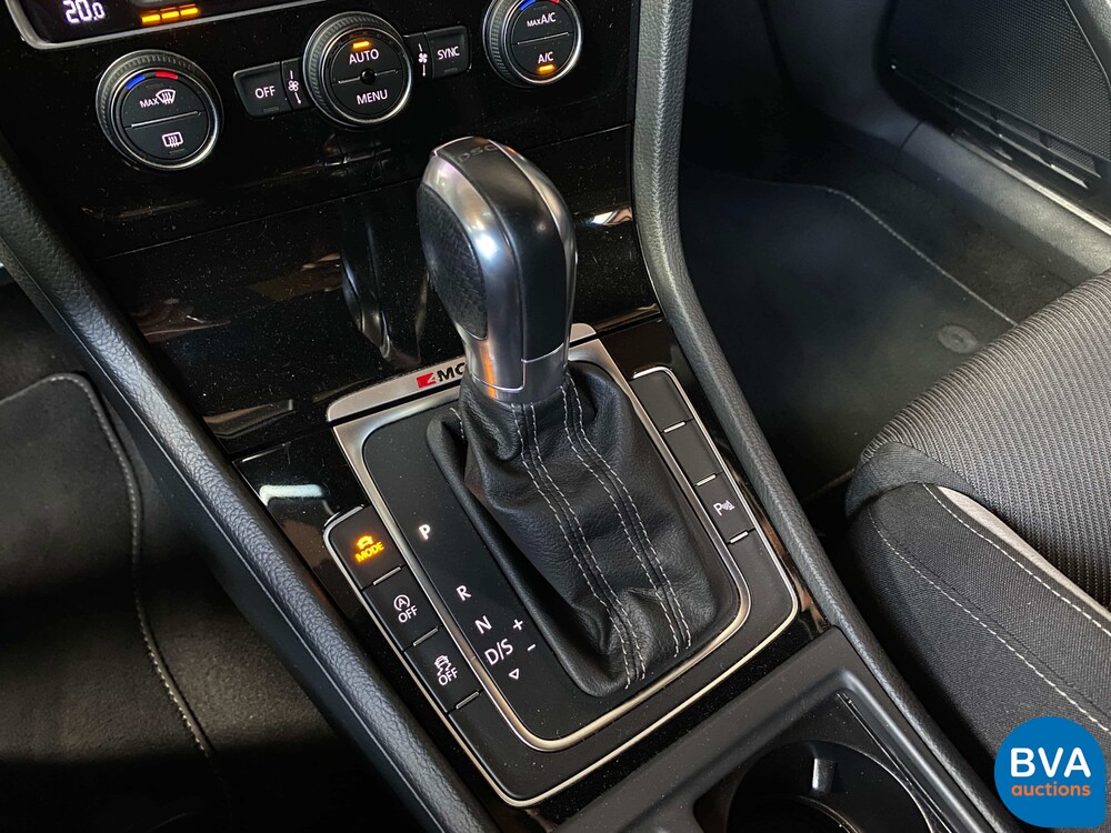 Volkswagen Golf R2.0 TSI Variant 301hp 2015, K-551-TP.