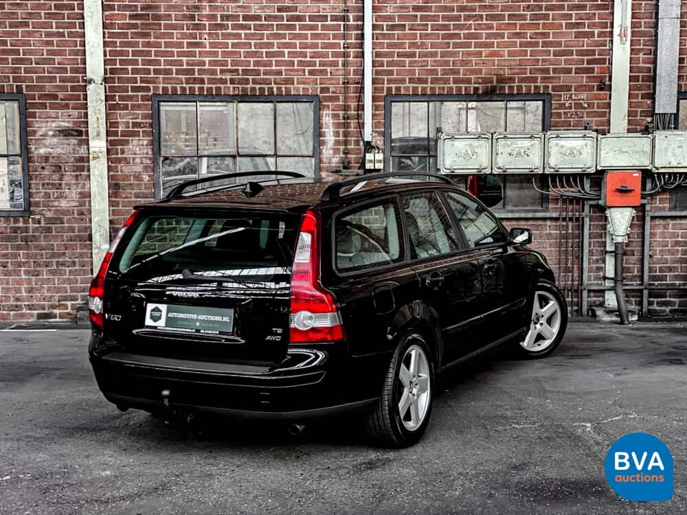 Volvo V50 T5 Five-cylinder 220hp 2005, 83-HVR-8.