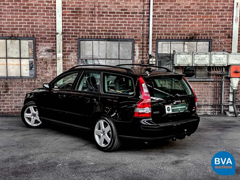 Volvo V50 T5 Five-cylinder 220hp 2005, 83-HVR-8.
