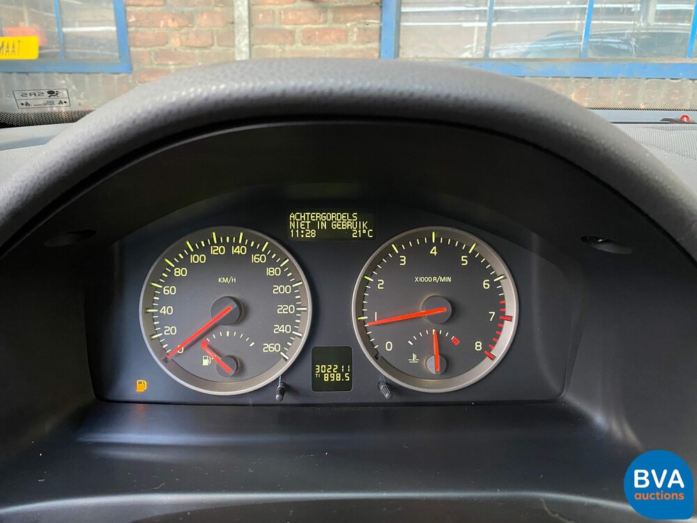 Volvo V50 T5 Five-cylinder 220hp 2005, 83-HVR-8.