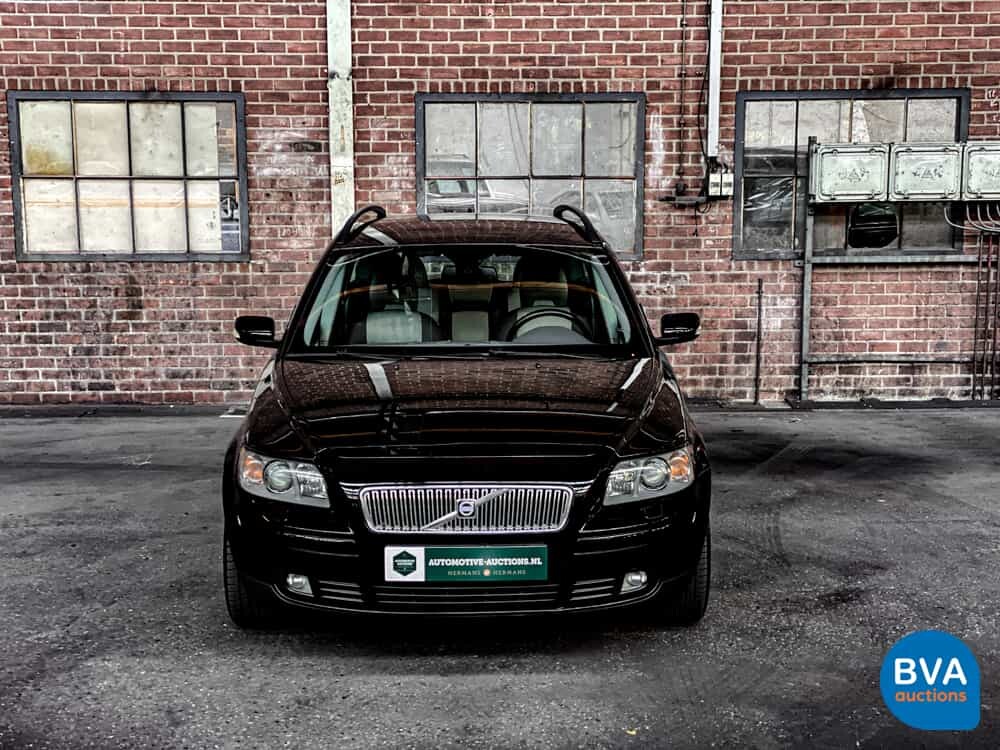 Volvo V50 T5 Five-cylinder 220hp 2005, 83-HVR-8.