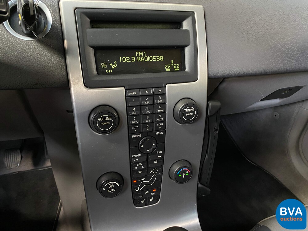 Volvo V50 T5 Five-cylinder 220hp 2005, 83-HVR-8.