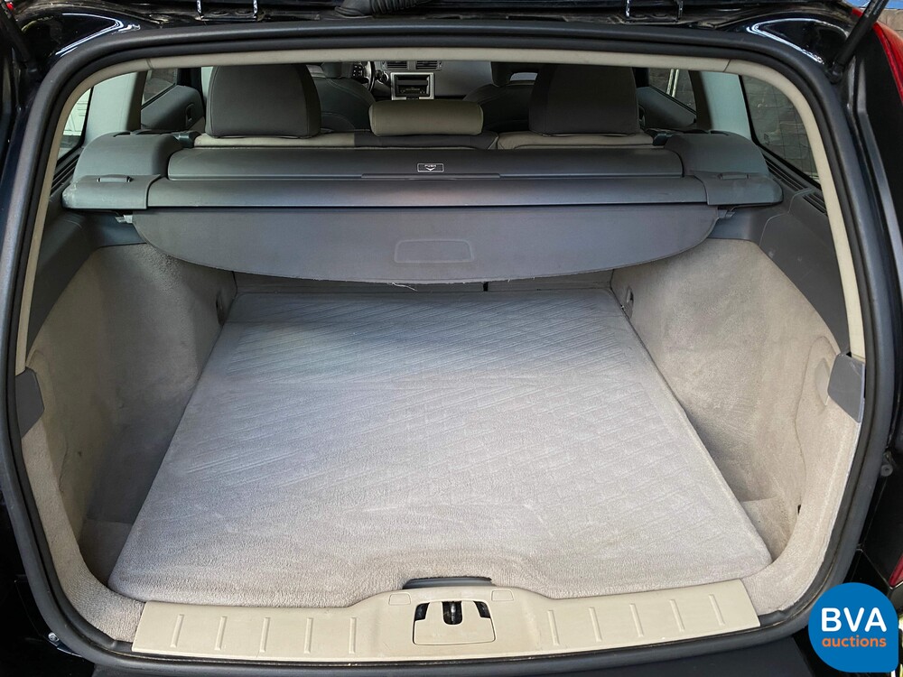 Volvo V50 T5 Five-cylinder 220hp 2005, 83-HVR-8.