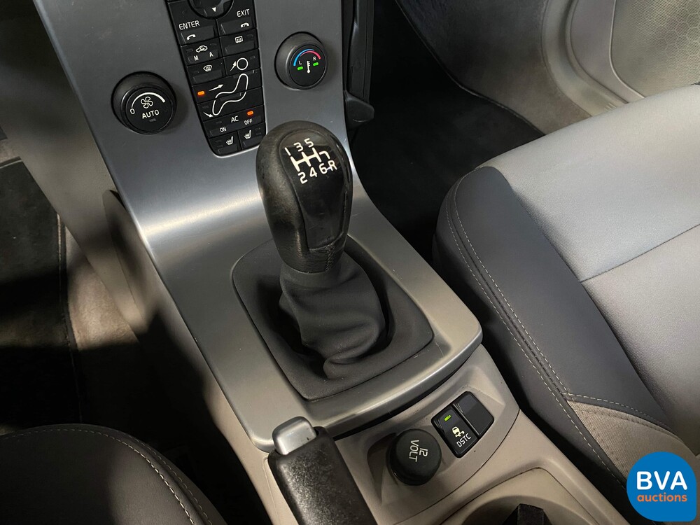 Volvo V50 T5 Five-cylinder 220hp 2005, 83-HVR-8.