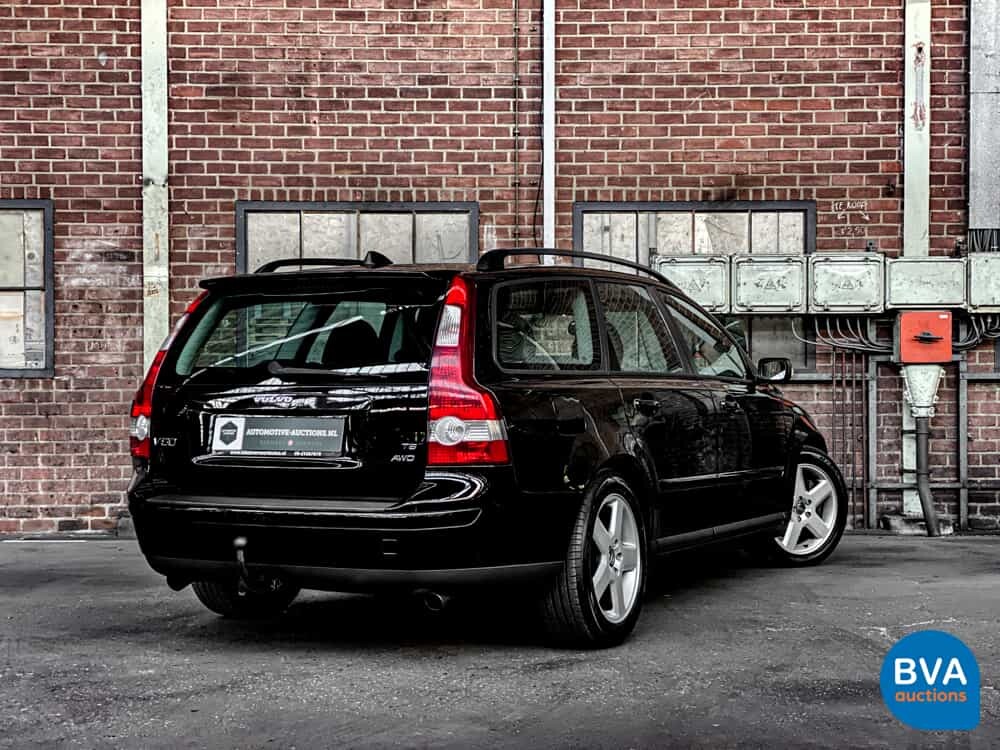 Volvo V50 T5 Five-cylinder 220hp 2005, 83-HVR-8.