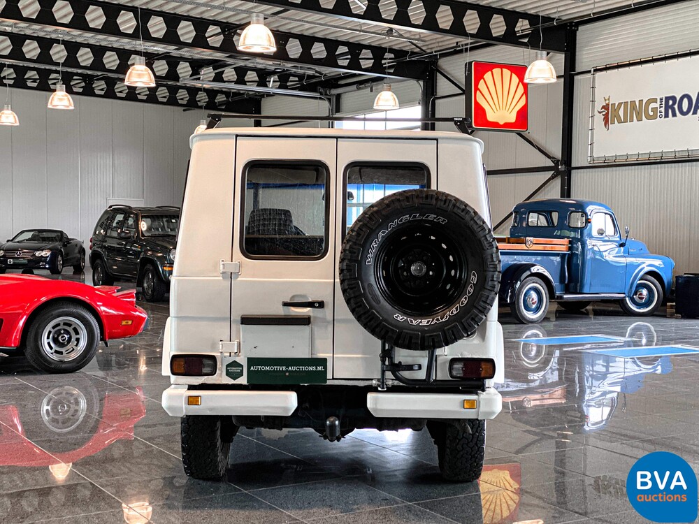 Mercedes-Benz 300GD G-klasse Barn Doors 88pk 1981