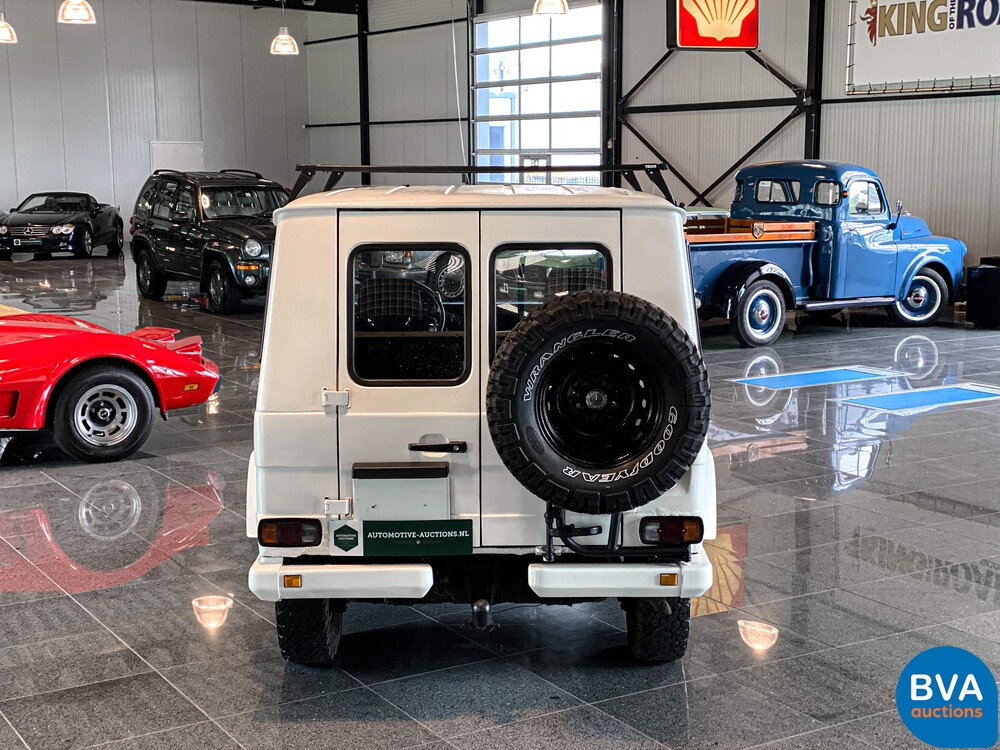 Mercedes-Benz 300GD G-klasse Barn Doors 88pk 1981