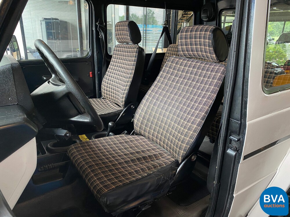 Mercedes-Benz 300GD G-klasse Barn Doors 88pk 1981