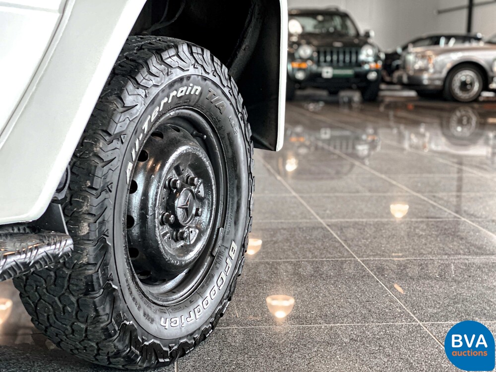 Mercedes-Benz 300GD G-klasse Barn Doors 88pk 1981