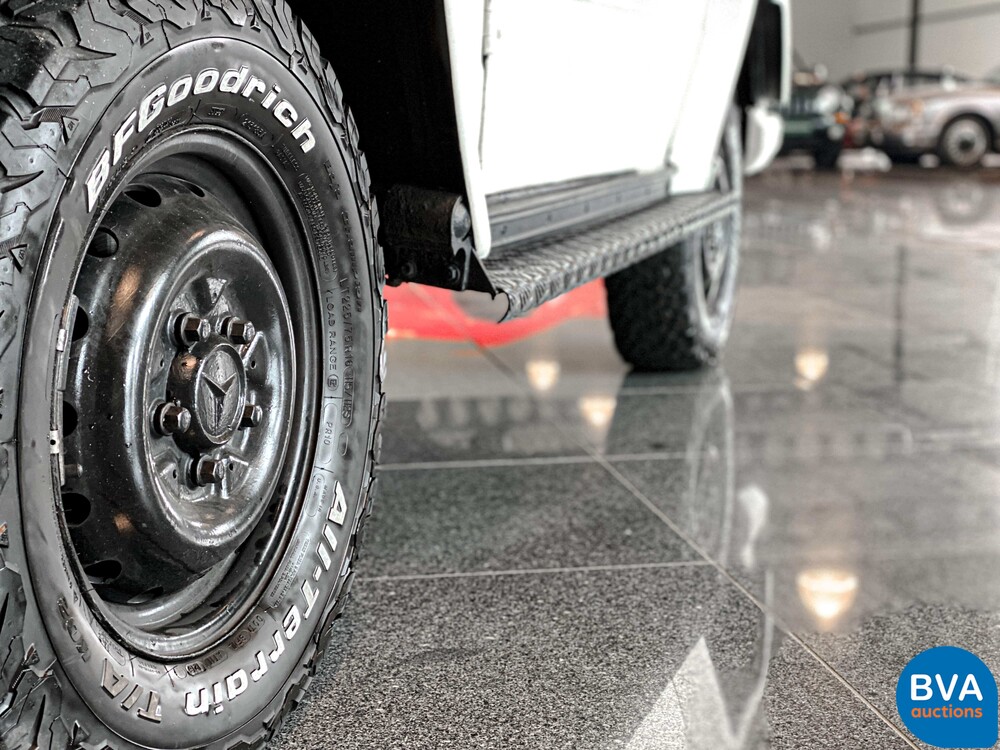 Mercedes-Benz 300GD G-klasse Barn Doors 88pk 1981