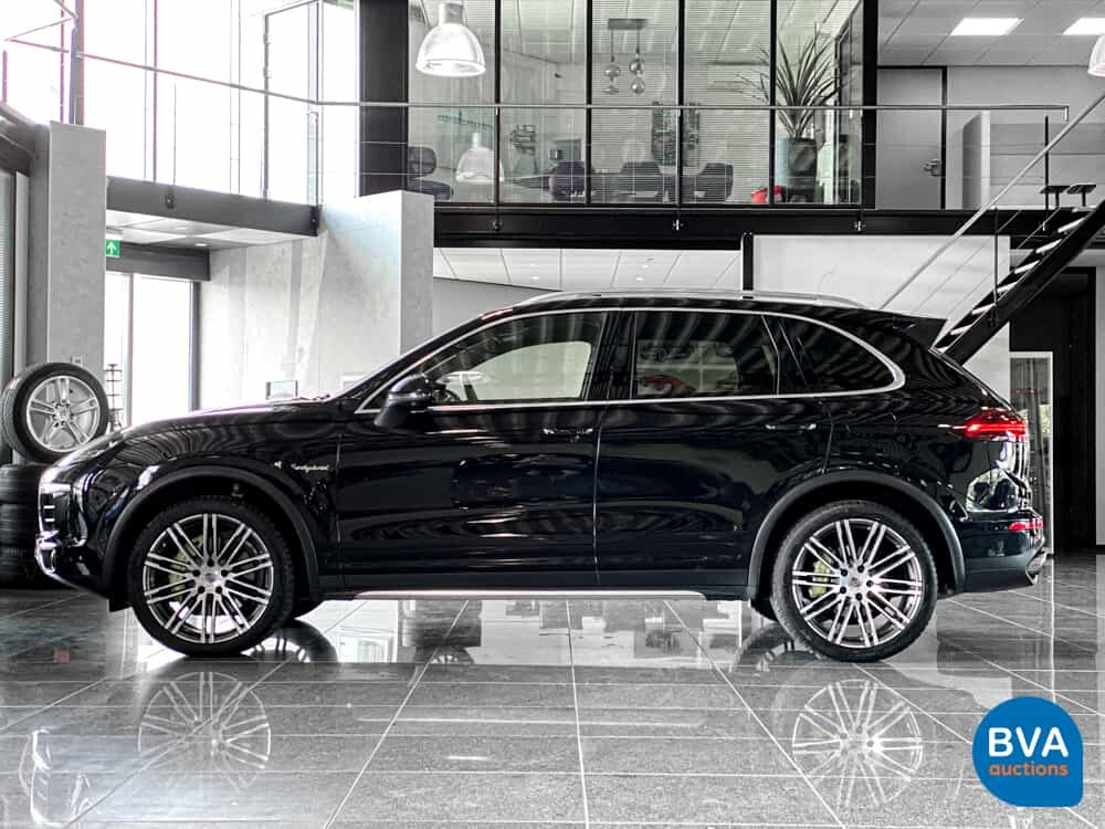 Porsche Cayenne 3.0 S E-Hybrid Sportchrono 462pk 2015 -Org NL- Plug-in Hybride, HH-240-J