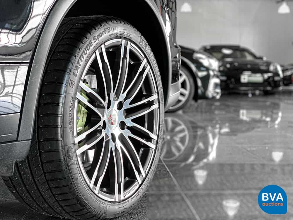 Porsche Cayenne 3.0 S E-Hybrid Sportchrono 462pk 2015 -Org NL- Plug-in Hybride, HH-240-J