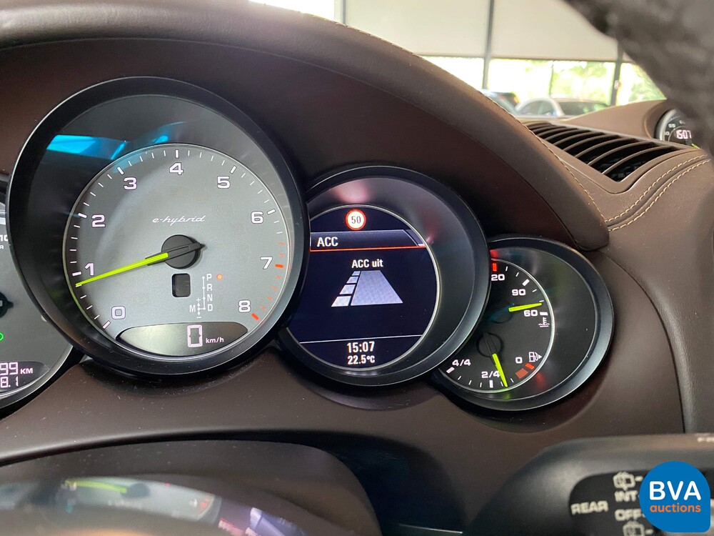 Porsche Cayenne 3.0 S E-Hybrid Sportchrono 462pk 2015 -Org NL- Plug-in Hybride, HH-240-J