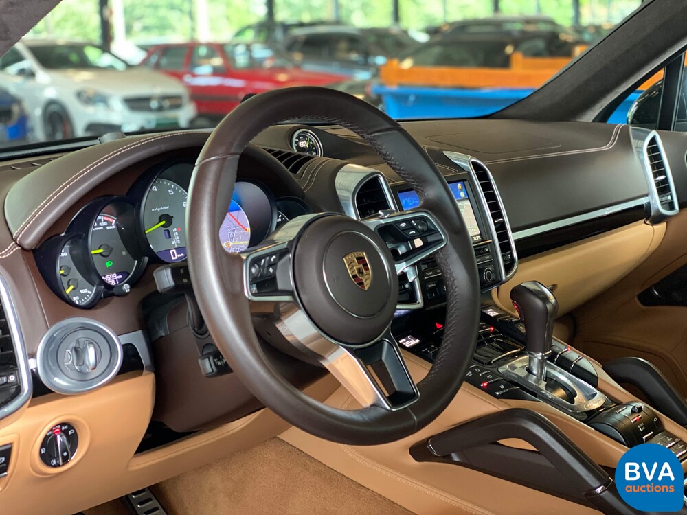 Porsche Cayenne 3.0 S E-Hybrid Sportchrono 462pk 2015 -Org NL- Plug-in Hybride, HH-240-J