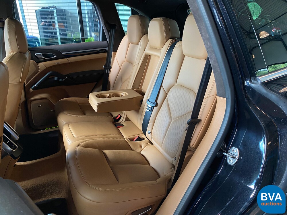 Porsche Cayenne 3.0 S E-Hybrid Sportchrono 462pk 2015 -Org NL- Plug-in Hybride, HH-240-J