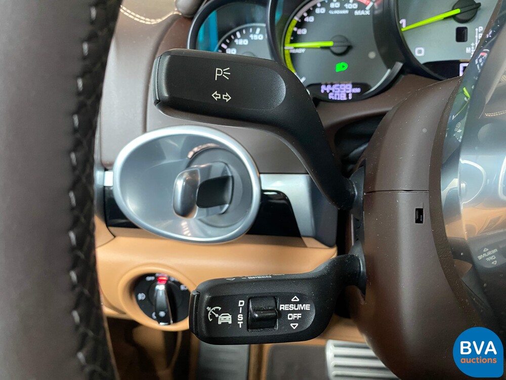 Porsche Cayenne 3.0 S E-Hybrid Sportchrono 462pk 2015 -Org NL- Plug-in Hybride, HH-240-J