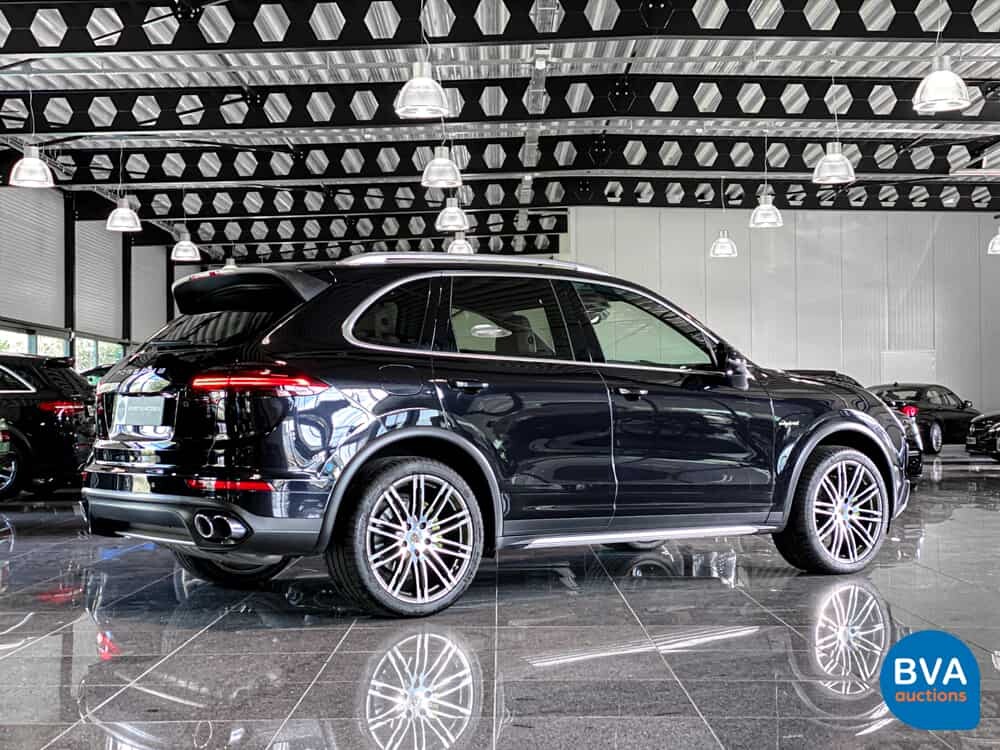 Porsche Cayenne 3.0 S E-Hybrid Sportchrono 462pk 2015 -Org NL- Plug-in Hybride, HH-240-J