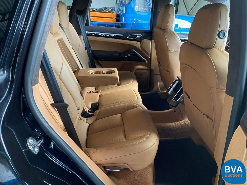 Porsche Cayenne 3.0 S E-Hybrid Sportchrono 462pk 2015 -Org NL- Plug-in Hybride, HH-240-J