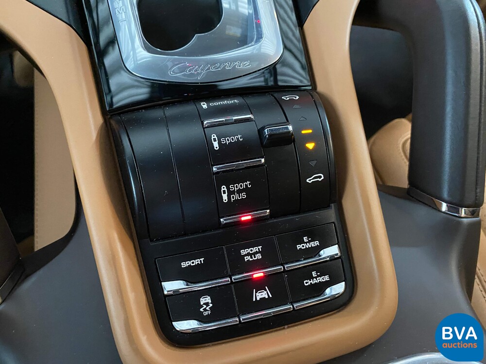 Porsche Cayenne 3.0 S E-Hybrid Sportchrono 462pk 2015 -Org NL- Plug-in Hybride, HH-240-J