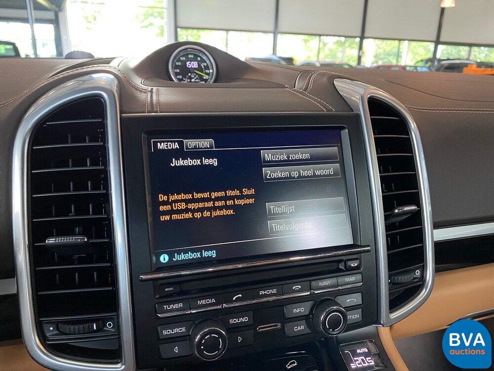 Porsche Cayenne 3.0 S E-Hybrid Sportchrono 462pk 2015 -Org NL- Plug-in Hybride, HH-240-J