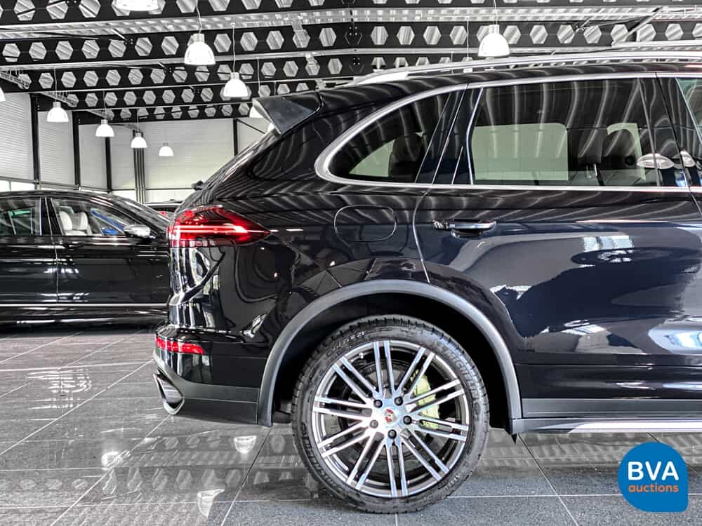 Porsche Cayenne 3.0 S E-Hybrid Sportchrono 462pk 2015 -Org NL- Plug-in Hybride, HH-240-J