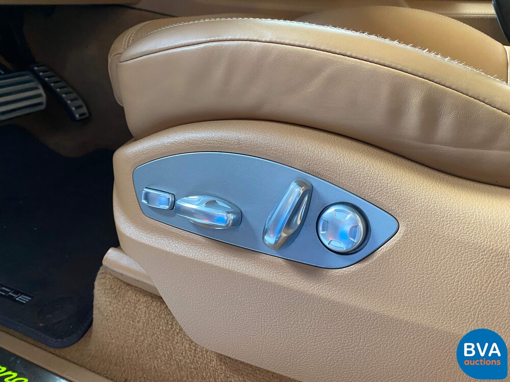 Porsche Cayenne 3.0 S E-Hybrid Sportchrono 462pk 2015 -Org NL- Plug-in Hybride, HH-240-J