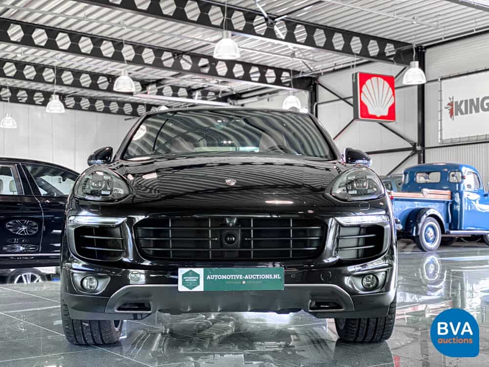 Porsche Cayenne 3.0 S E-Hybrid Sportchrono 462pk 2015 -Org NL- Plug-in Hybride, HH-240-J