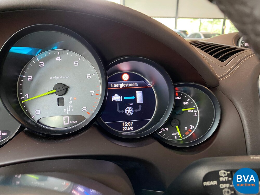 Porsche Cayenne 3.0 S E-Hybrid Sportchrono 462pk 2015 -Org NL- Plug-in Hybride, HH-240-J