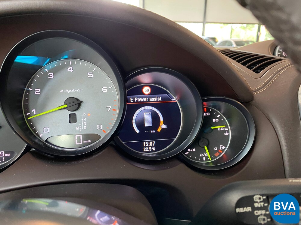 Porsche Cayenne 3.0 S E-Hybrid Sportchrono 462pk 2015 -Org NL- Plug-in Hybride, HH-240-J