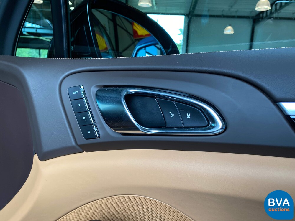 Porsche Cayenne 3.0 S E-Hybrid Sportchrono 462pk 2015 -Org NL- Plug-in Hybride, HH-240-J