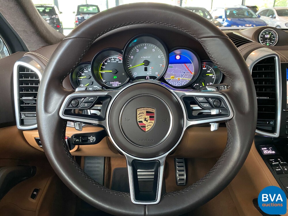 Porsche Cayenne 3.0 S E-Hybrid Sportchrono 462pk 2015 -Org NL- Plug-in Hybride, HH-240-J