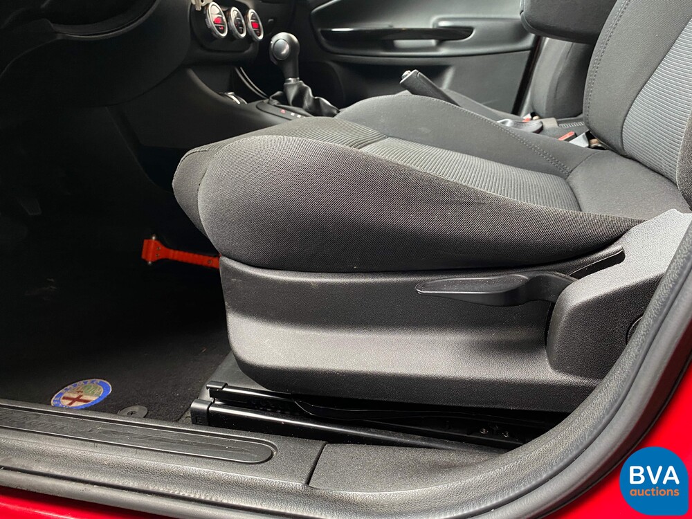 Alfa Romeo Giulietta 1.4 Turbo MultiAir TCT 170pk -Org NL-, 15-ZDK-6