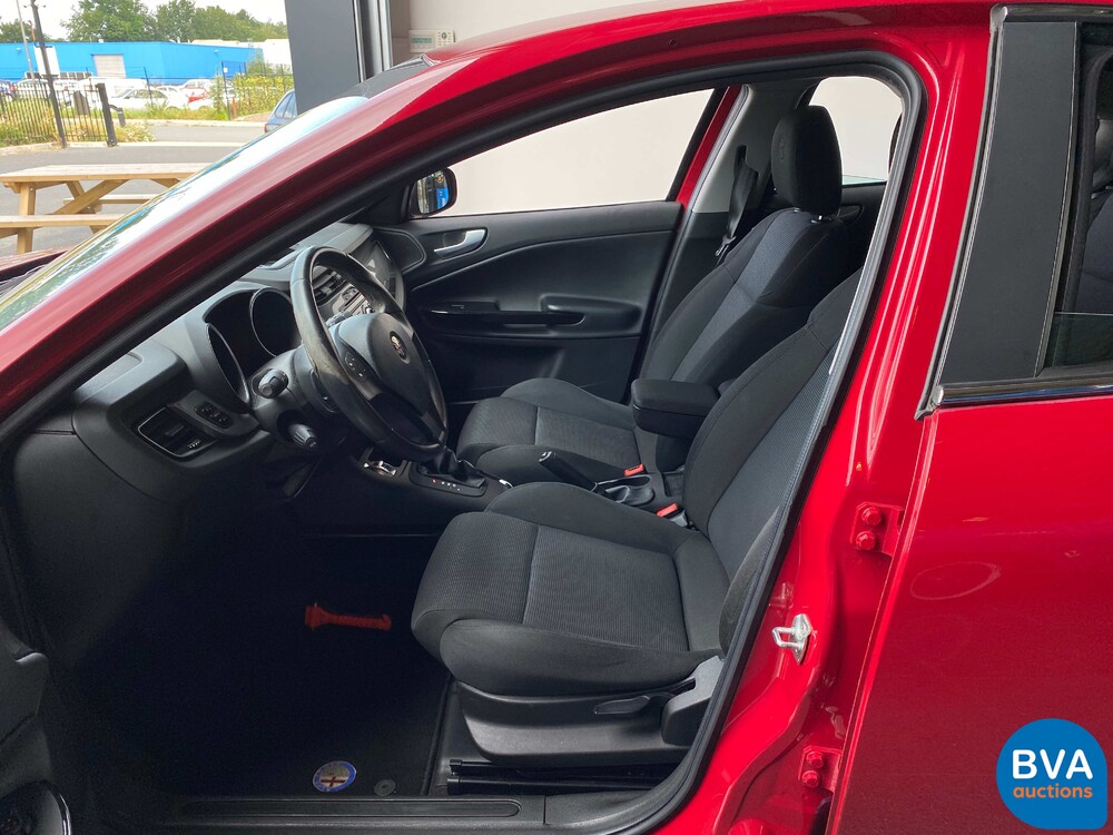 Alfa Romeo Giulietta 1.4 Turbo MultiAir TCT 170pk -Org NL-, 15-ZDK-6