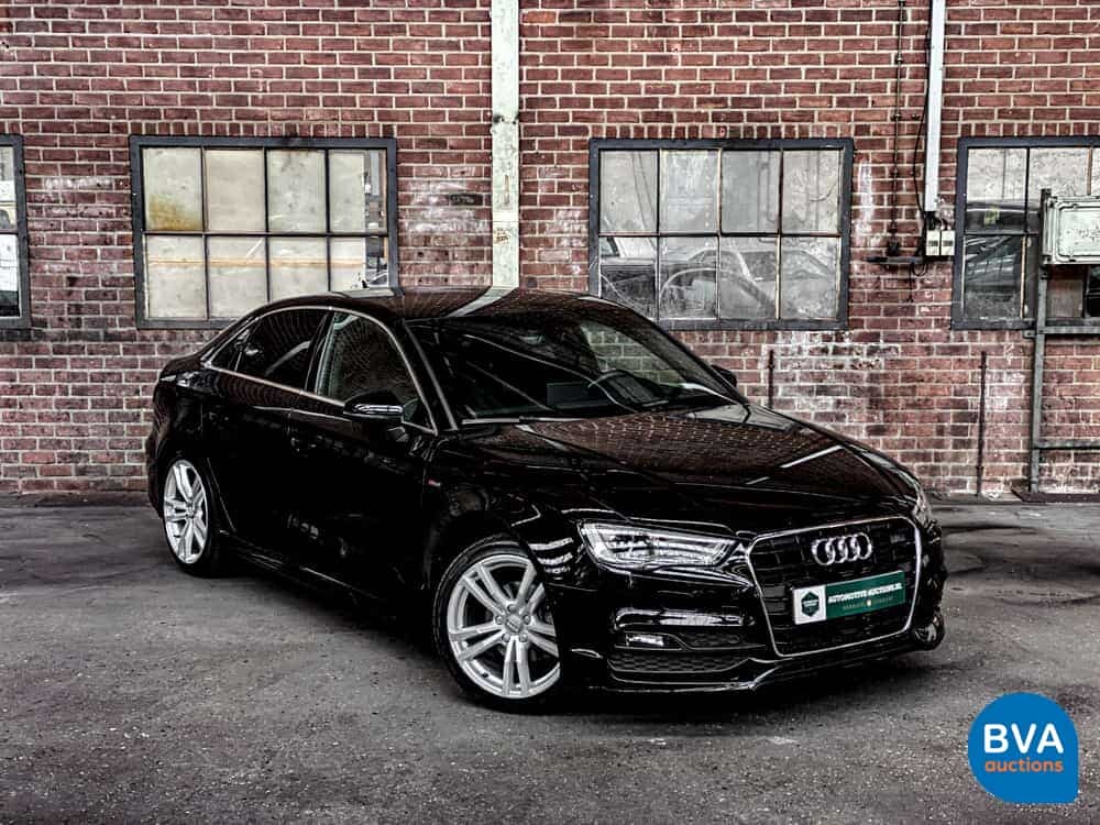 Audi A3 Limousine 1.6 TDI Adrenaline Sport S-line 110PS 2016, -Original NL-, JT-348-Z.
