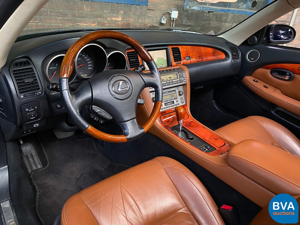 Lexus SC430 V8 286 PS Cabriolet 2003, -Org NL- 92-NF-DF.