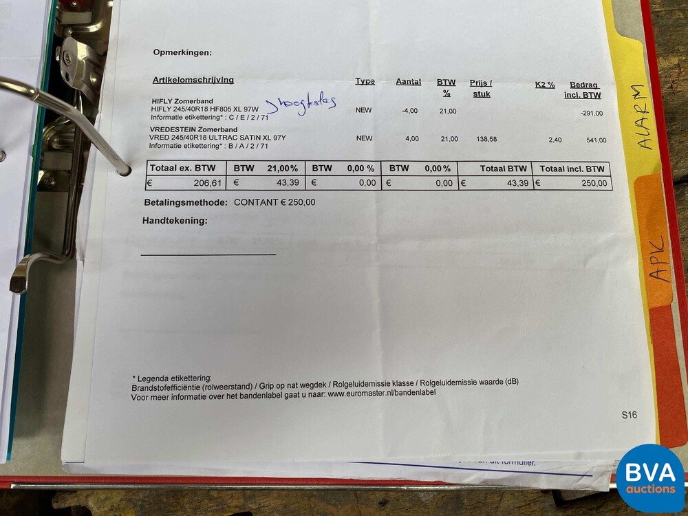 Lexus SC430 V8 286 PS Cabriolet 2003, -Org NL- 92-NF-DF.