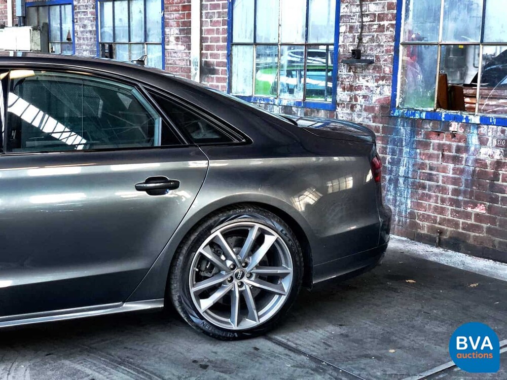 Audi S8 PLUS 4.0 TFSI plus Quattro 605pk 2016 Ceramic Facelift.