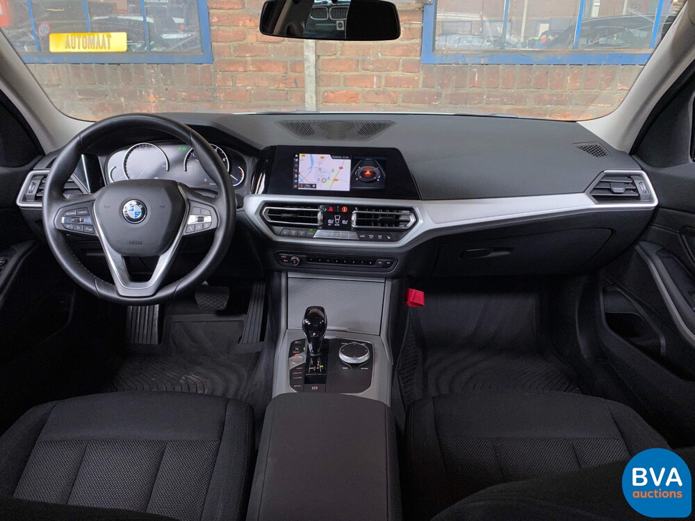 BMW 320d Touring 190hp 2020, L-204-KP.