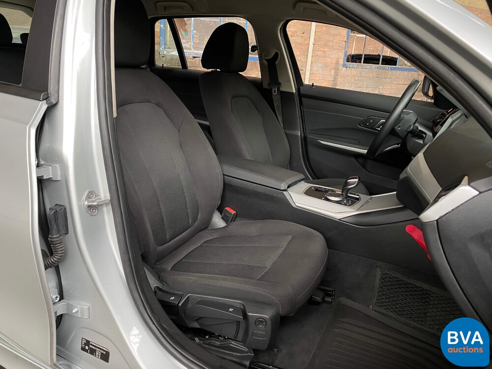 BMW 320d Touring 190hp 2020, L-204-KP.