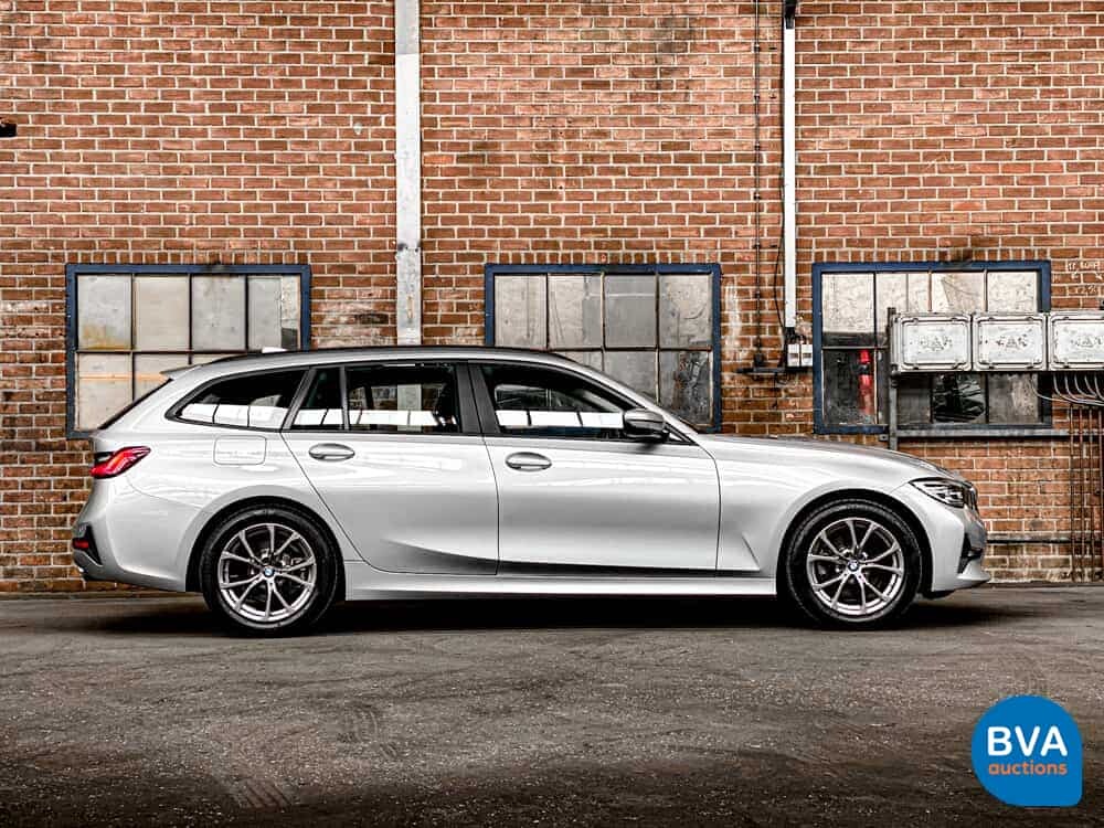 BMW 320d Touring 190hp 2020, L-204-KP.