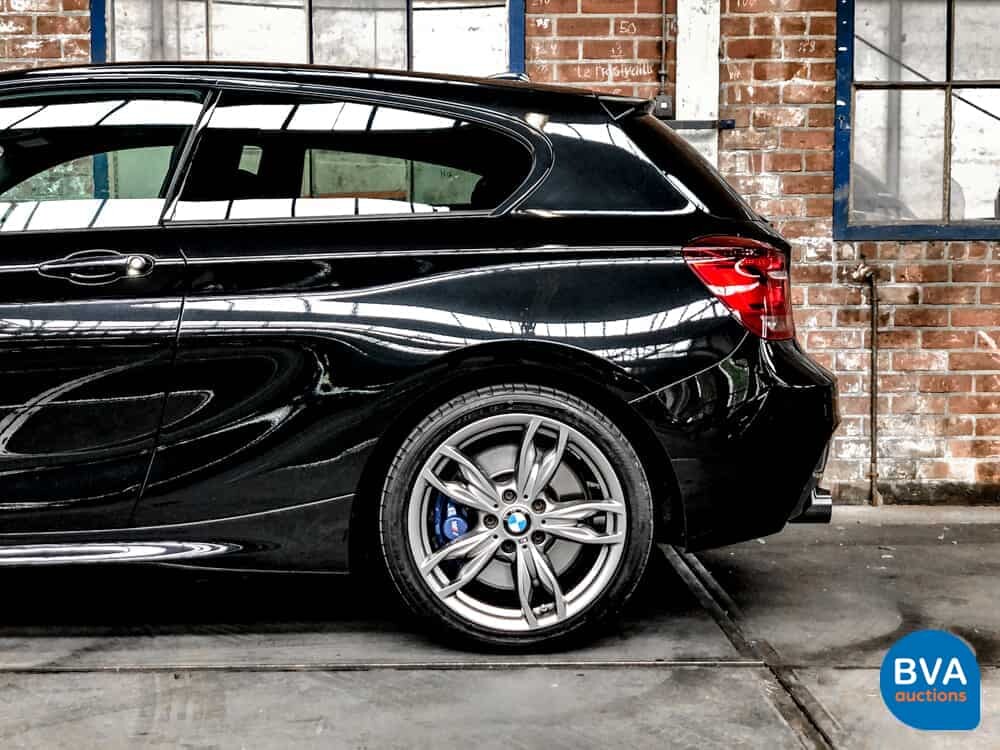 BMW M135i M-Sport 320pk M-Performance Schaltgetriebe 1-Serie 2012, NL Zulassung.