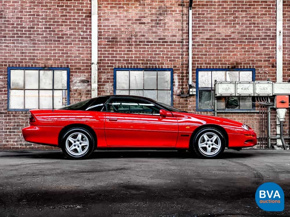 Chevrolet Camaro Z28 LS1 5.7L V8 288 PS 1998.