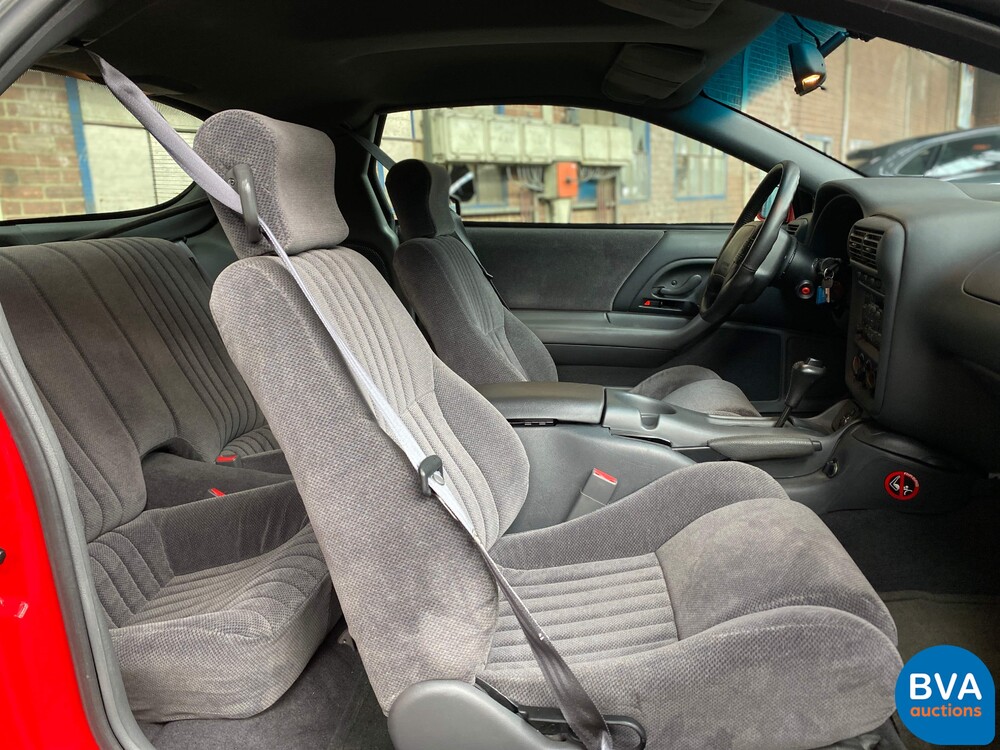 Chevrolet Camaro Z28 LS1 5.7L V8 288 PS 1998.