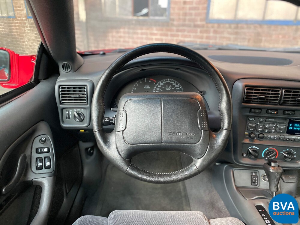 Chevrolet Camaro Z28 LS1 5.7L V8 288 PS 1998.