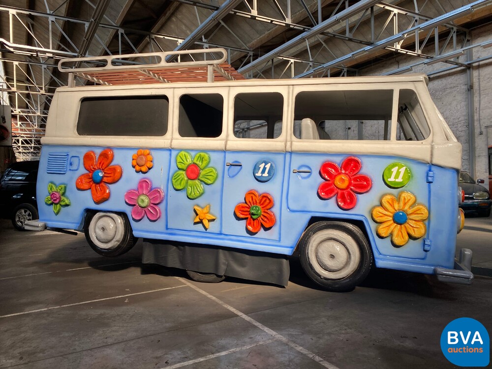 Volkswagen T1 Transporter Hippie Carnival Car Trailer.