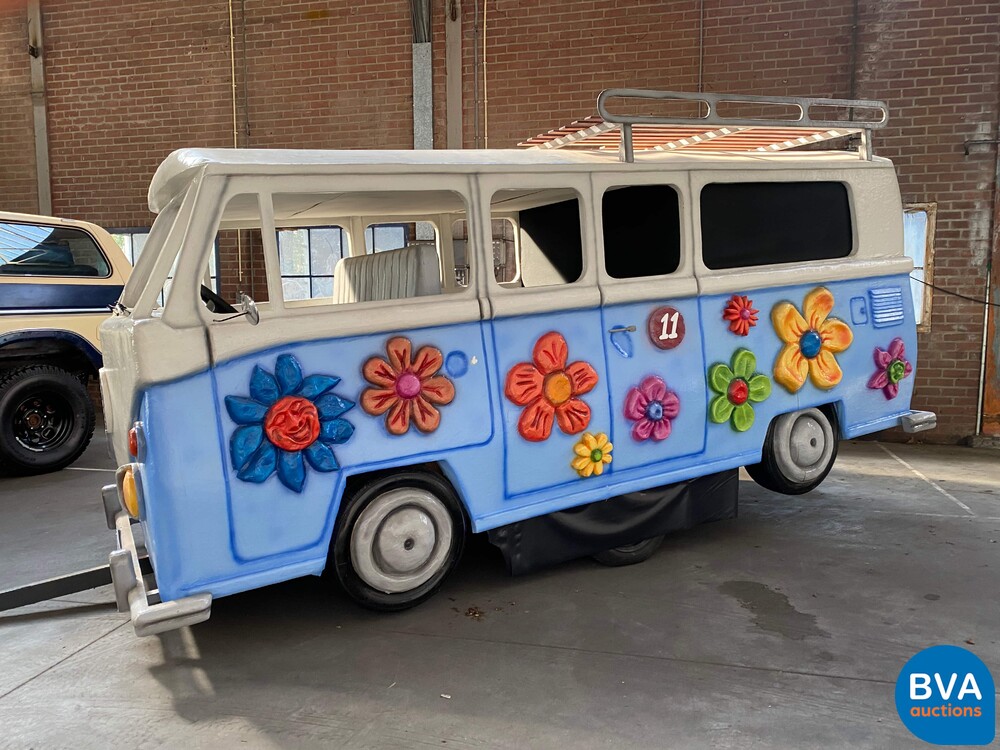 Volkswagen T1 Transporter Hippie Carnival Car Trailer.